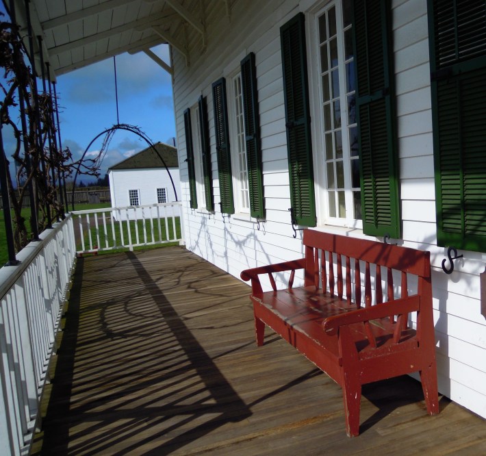 Ft.Vanc.Veranda long