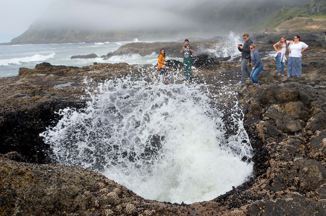 web-thors-well-tourists